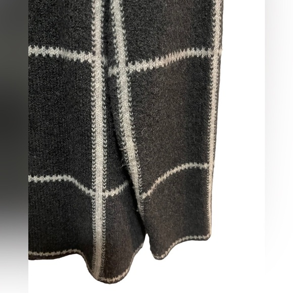 Artisan NY - sweater - Grey / cream - size L - GUC - Picture 6 of 6